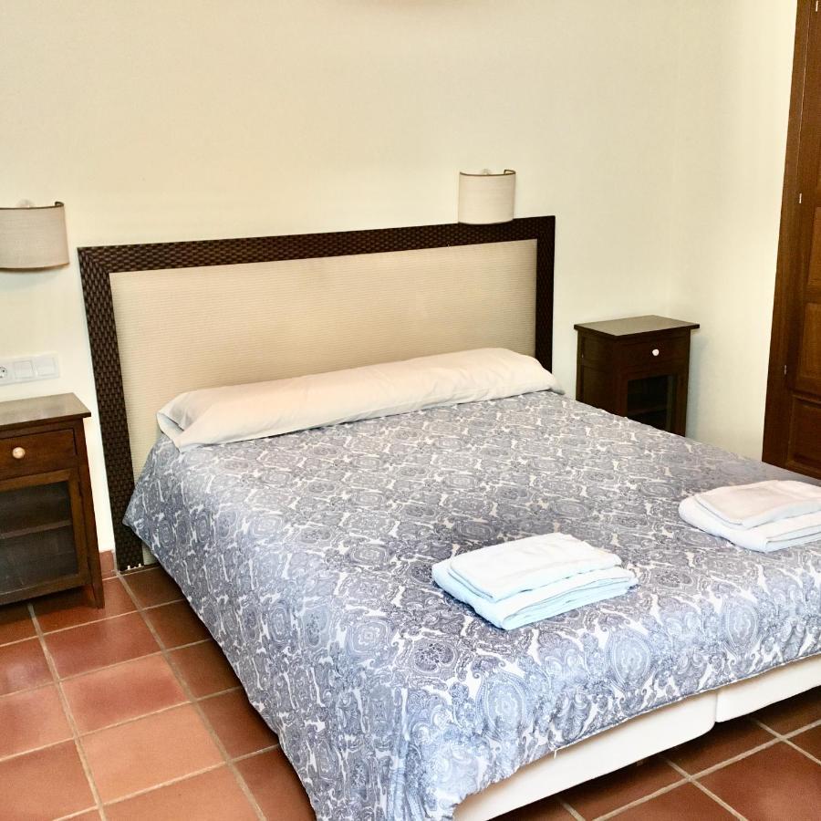 Hostal Casa Roble Almenara de Tormes Exterior foto