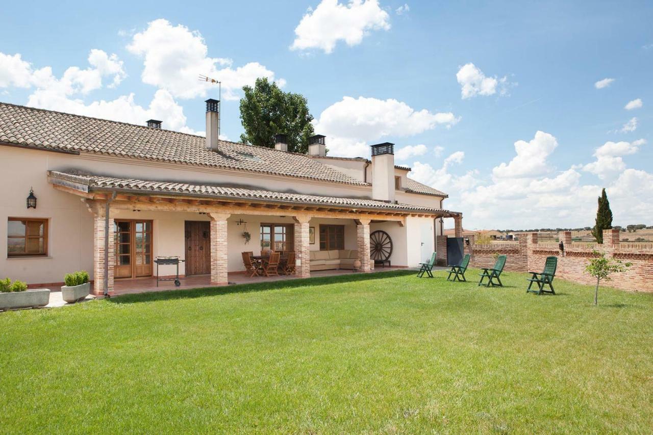 Hostal Casa Roble Almenara de Tormes Exterior foto